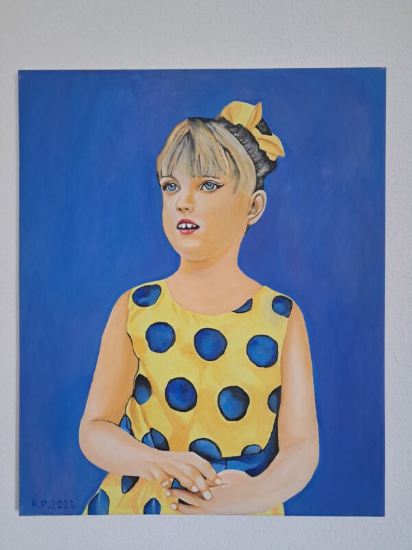 peinture à l'huile portrait d'une enfant ukrainienne portant une robe jaune a pois bleu